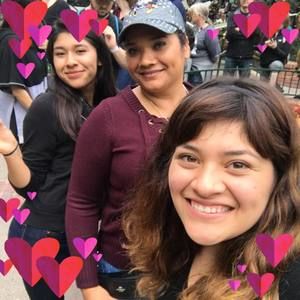 Meet your Posher, Magdalena